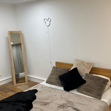 Appartement 5Min To Disneyland, Parking Prive Magny-le-Hongre Bagian luar foto